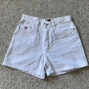 EVERYTHING MUST GO - Tommy Hilfiger Vintage Style White Shorts